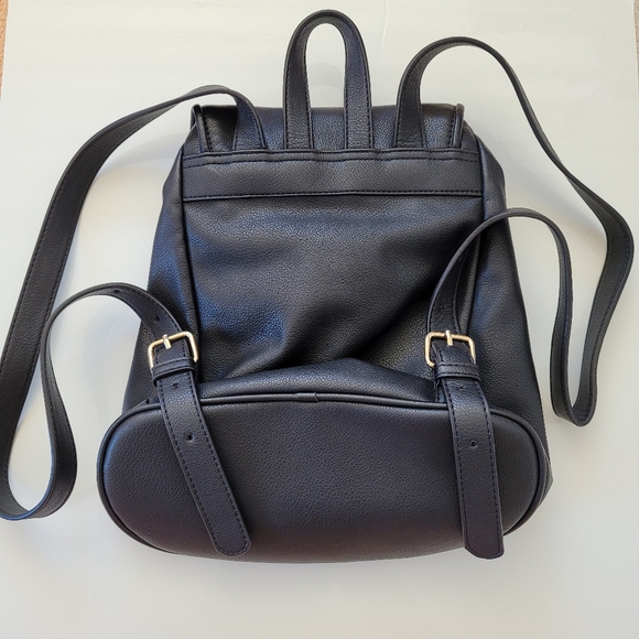 FOREVER 21 Black Faux Leather Backpack - Picture 2 of 5